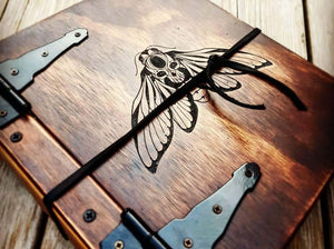 Handcrafted wood and Leather Art Portfolio | Give the gift of style and quality with a handmade wood and leather art portfolio from Rustic Engravings - a must-have for any serious artist.
